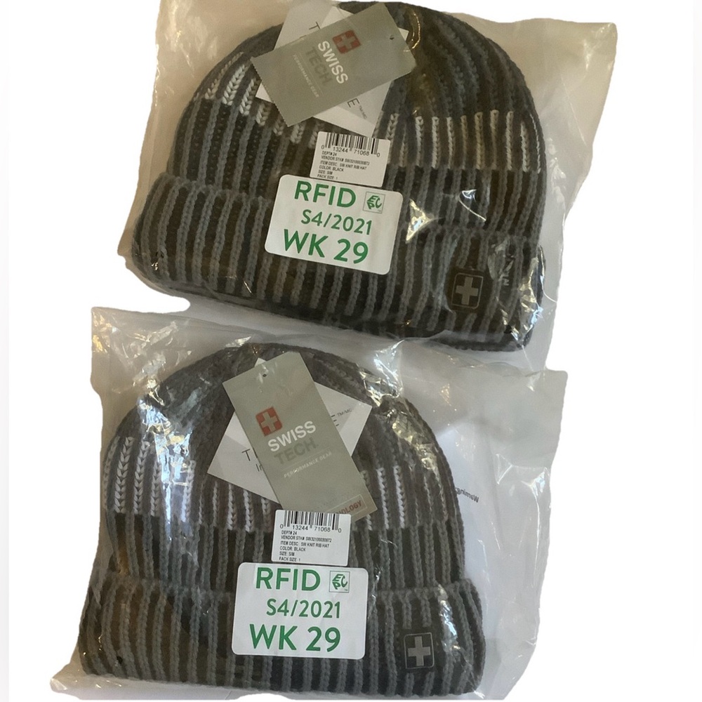 Set of 2 pcs SwissTech Beanie Hat in Gray and White S/M men’s  outerwear